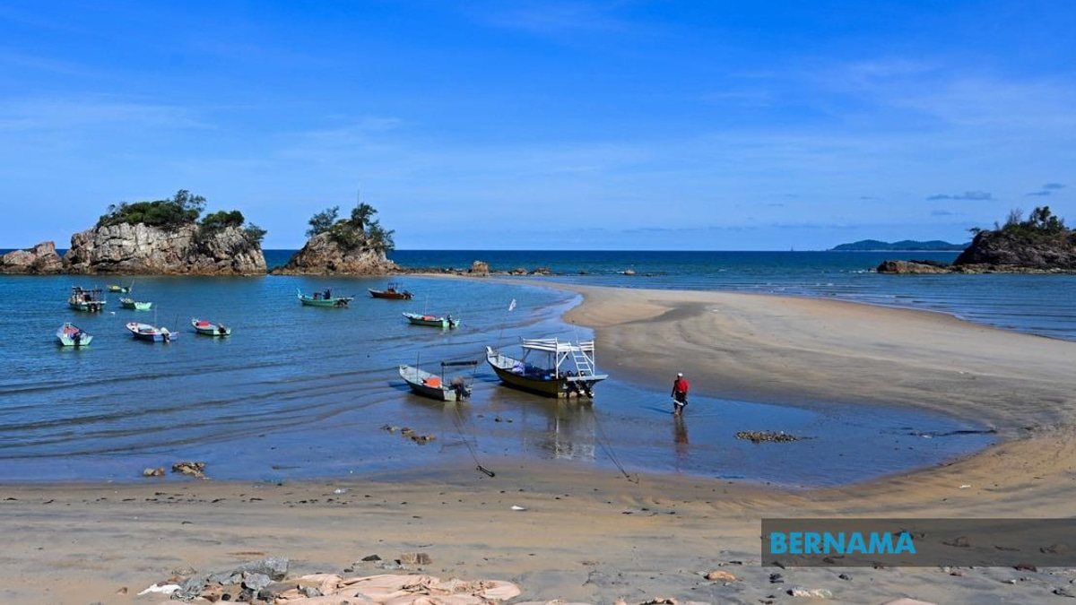 Sungai Kemasik Fishermen Push for River Mouth Dredging