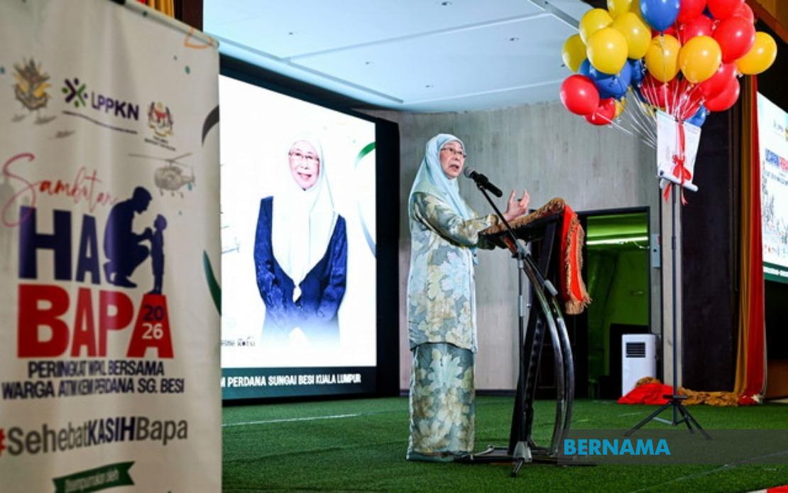 Military Fathers Need Greater Support, Says Dr Wan Azizah