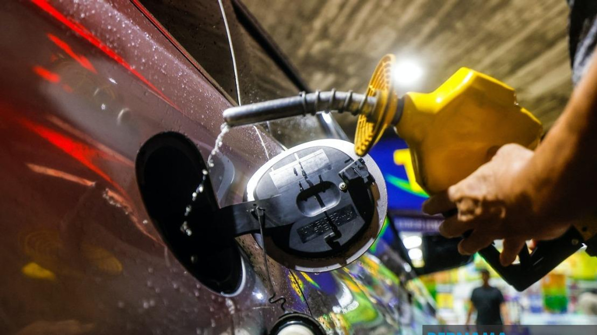 PM Anwar Rejects Fuel Price Hike, Govt to Maintain Subsidy Support