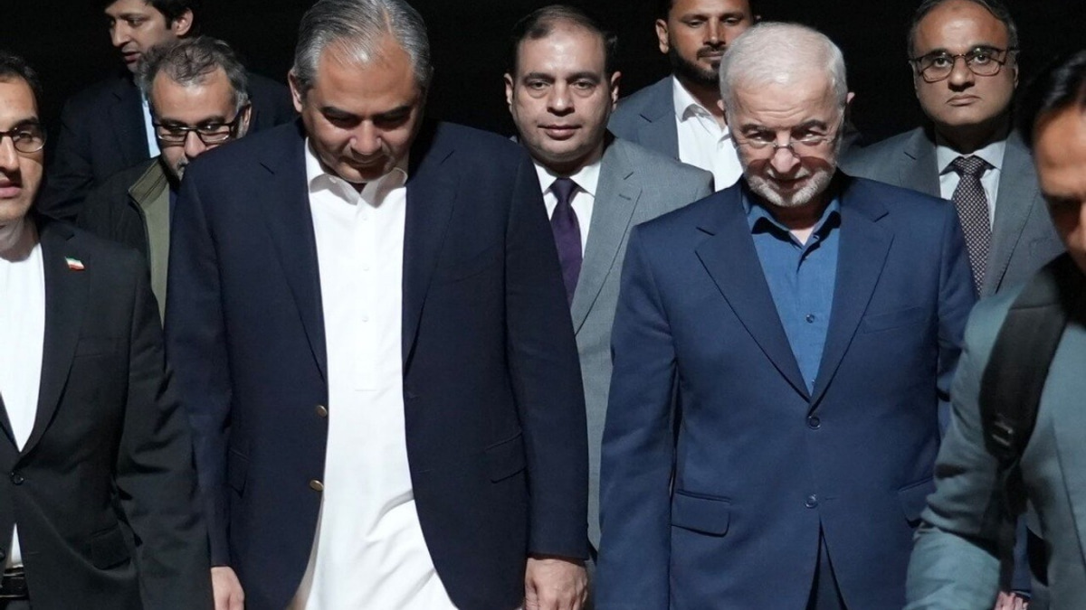 Pakistan's Interior Minister Visits Tehran for Talks on Iran-US Relations