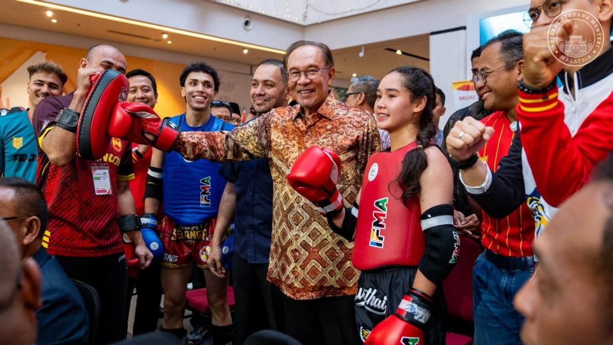 Anwar Sees Star Potential in Young SUKMA Athletes Competing in Selangor