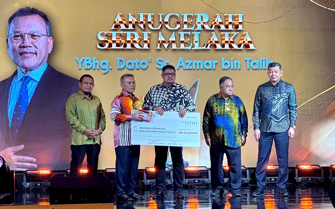 Melaka Chief Minister Urges State's Top Talents to Mentor Next Generation