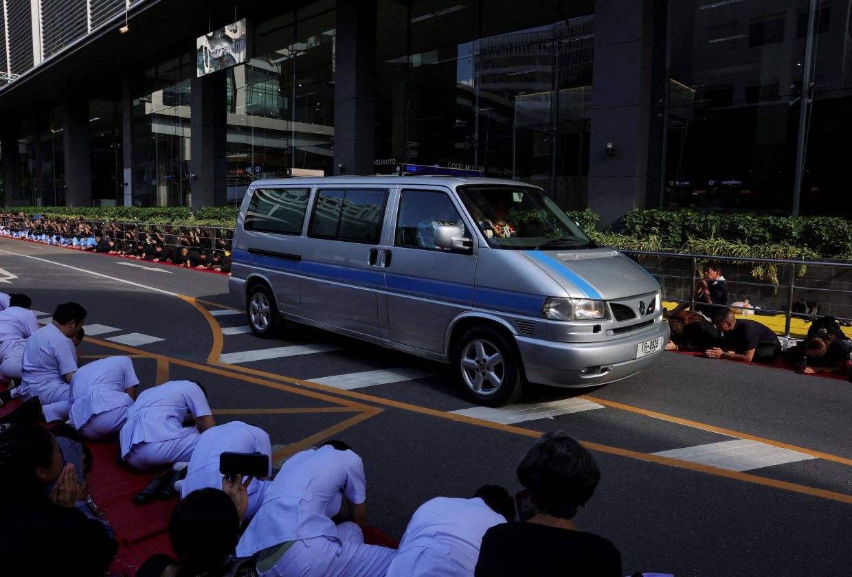 Princess's death reopens debate on Thai royal succession