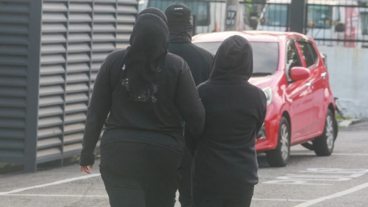 Banting schoolgirl faces attempted murder charge over classroom stabbing
