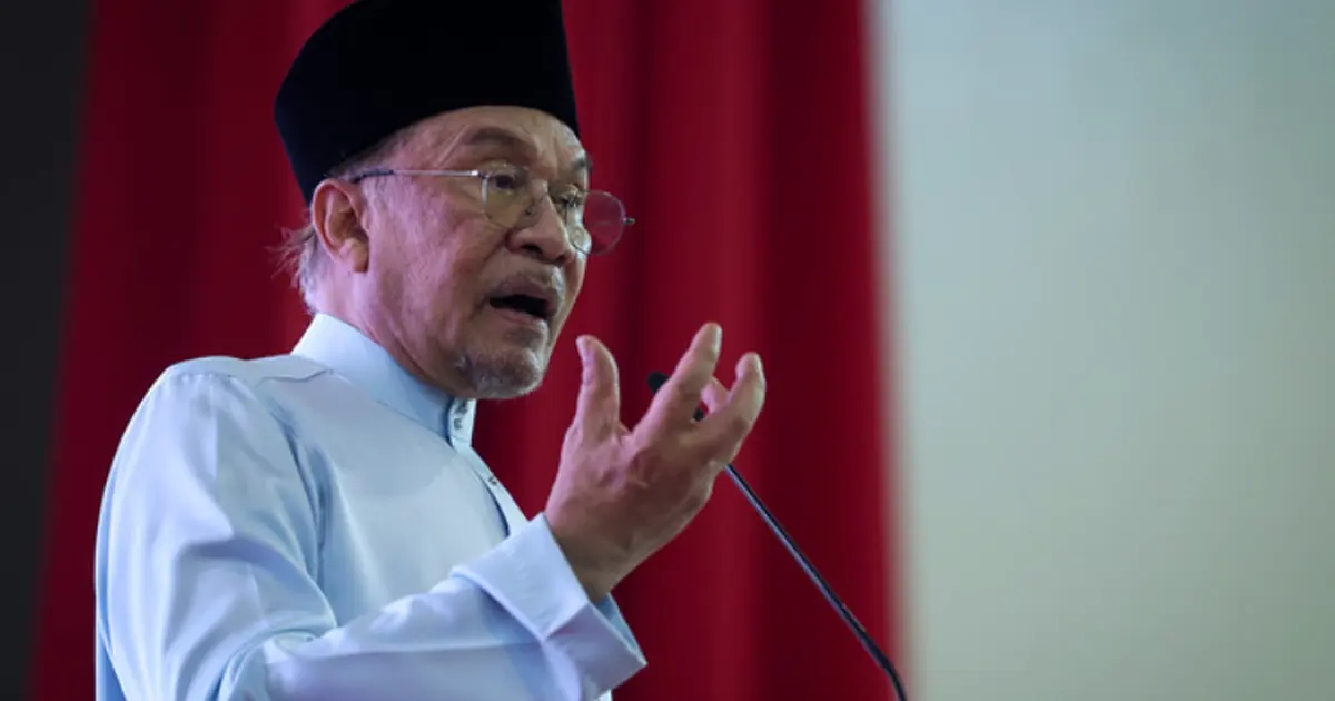 PKR Youth Chief Says Anwar's Support for Umno After GE15 Met with Betrayal