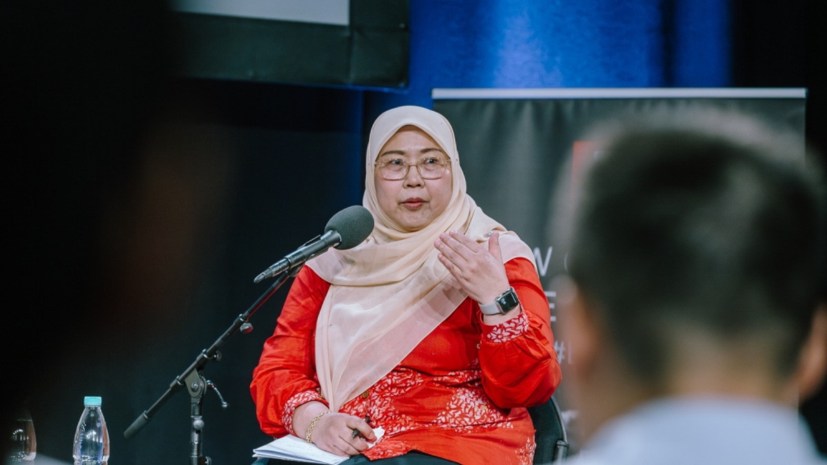 PKR MPs urged to honour party line and electoral mandate