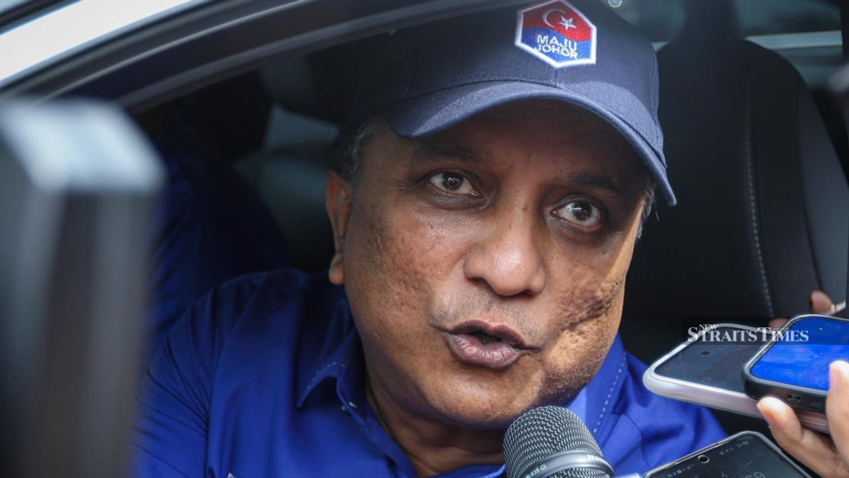 Reezal Merican Defends BN and Umno Over Tabung Haji Troubles