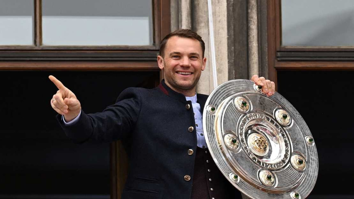 Manuel Neuer Reflects on Walkman Era as Germany's Veteran Goalkeeper