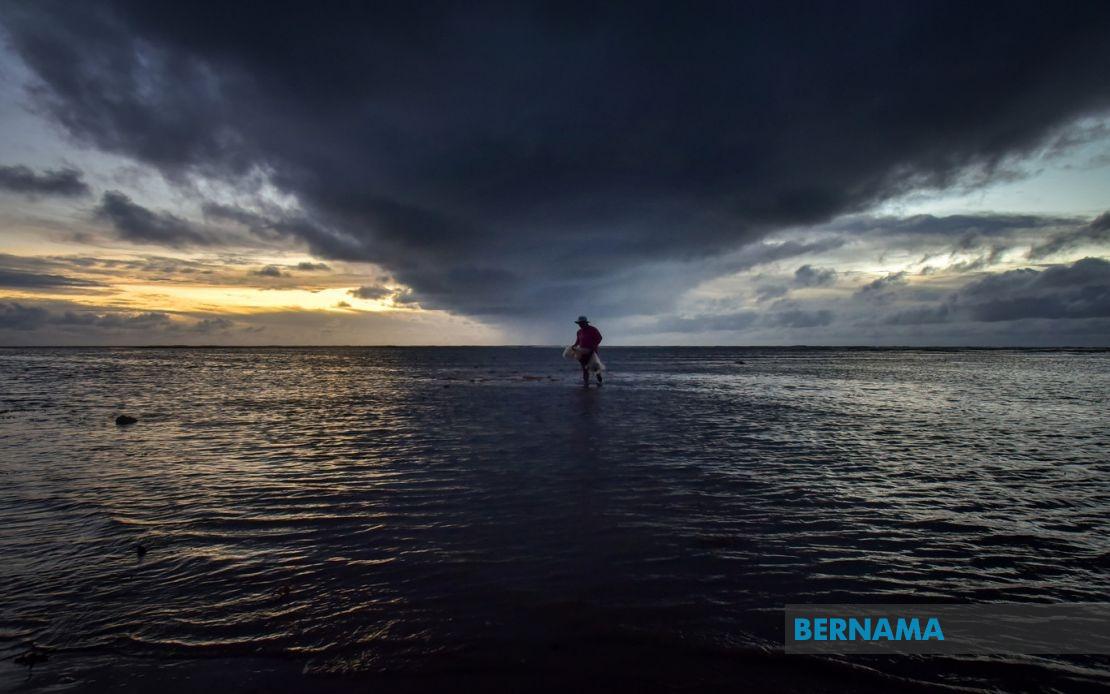 Thunderstorm and Heavy Rain Expected Across Multiple States Until Evening