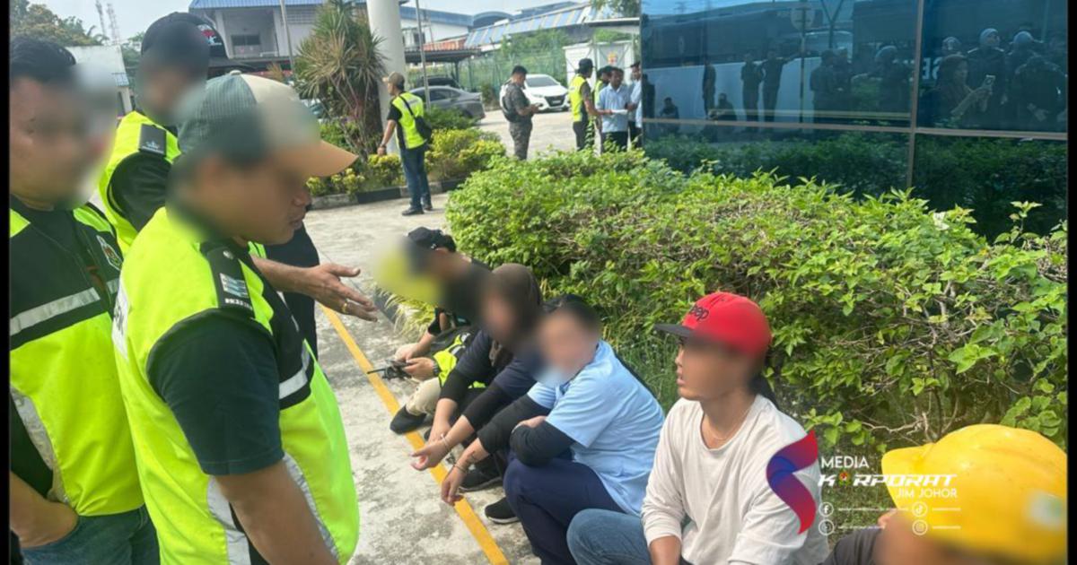 HR Officer and 80 Foreigners Held in Johor Immigration Sweep Against Illegal Employment