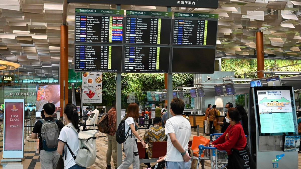 Hong Kong mother and son jailed in Singapore for Changi Airport assault on police officer
