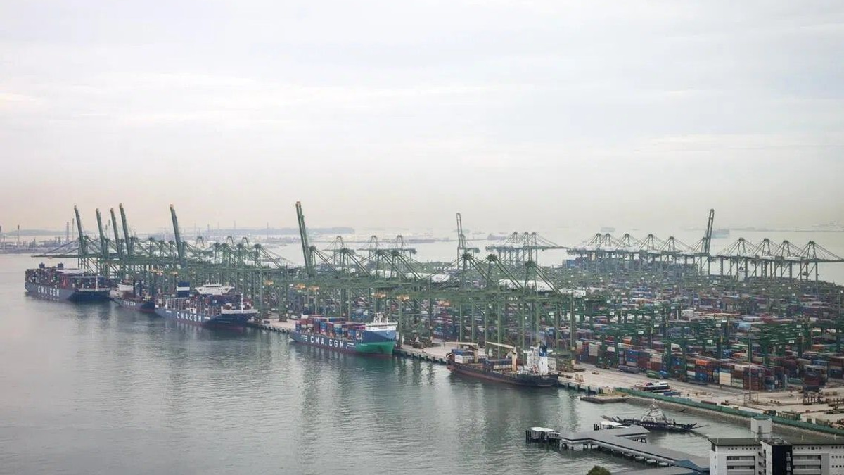 Trump's 12.5% Tariff on Singapore Exports Signals Intensifying US Trade Tensions
