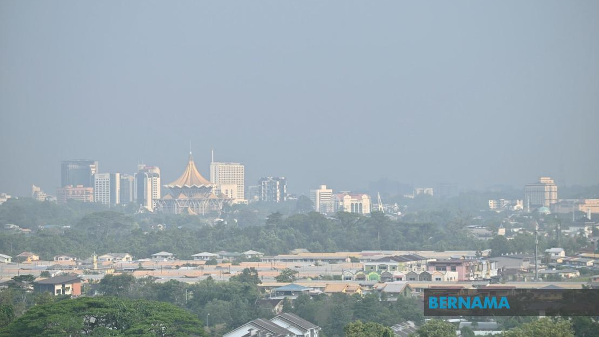 Sarawak Urged to Postpone Outdoor Events as Haze Blankets State