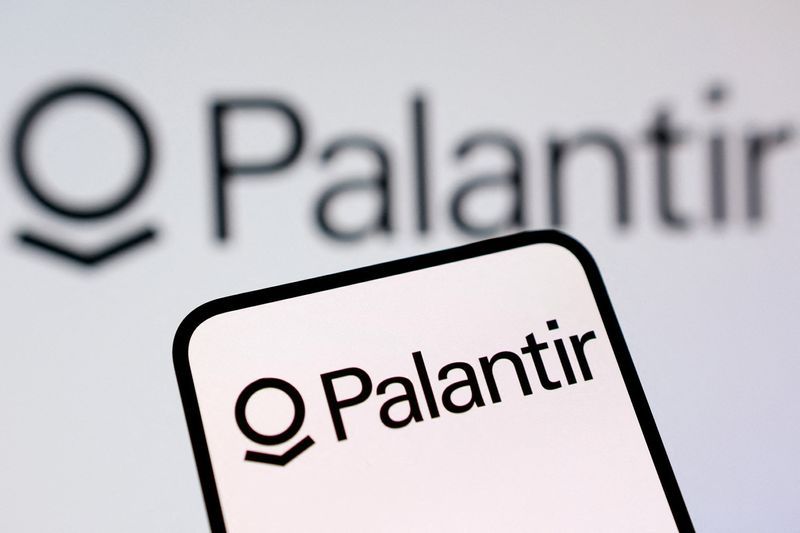 Palantir raises revenue forecast on robust AI demand, signalling accelerating growth trajectory
