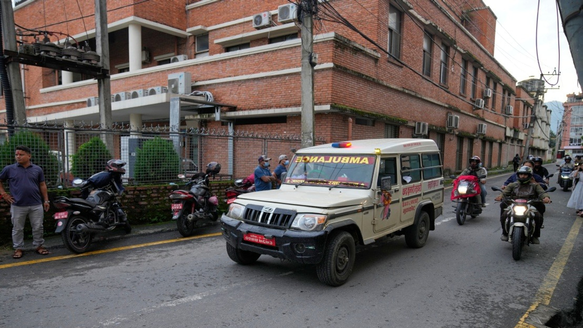 Nepal Rescues 121 Foreigners as Himalayan Flood Death Toll Soars to 550