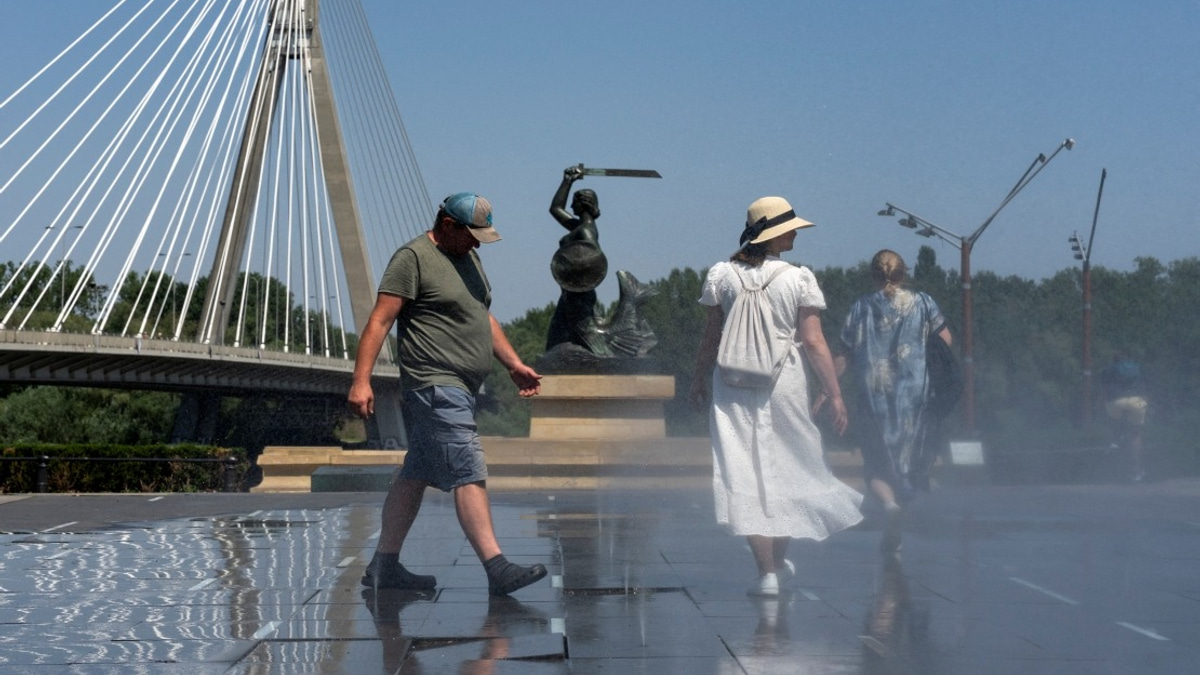 Poland Swelters Through Record-Breaking Heatwave as 105-Year Temperature Record Falls