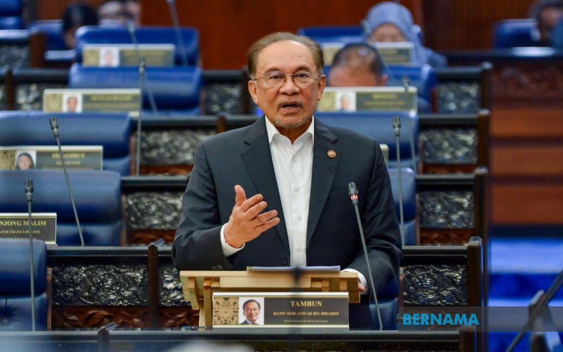 PM Anwar Directs Transport Ministry to Explore Cross-Border Port Usage with Thailand