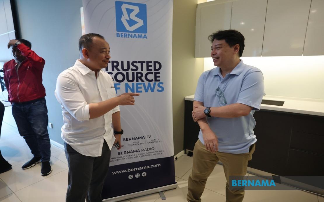 Maszlee Malik Takes to the Roads: Perodua Myvi Challenge Reveals Johor Infrastructure Crisis