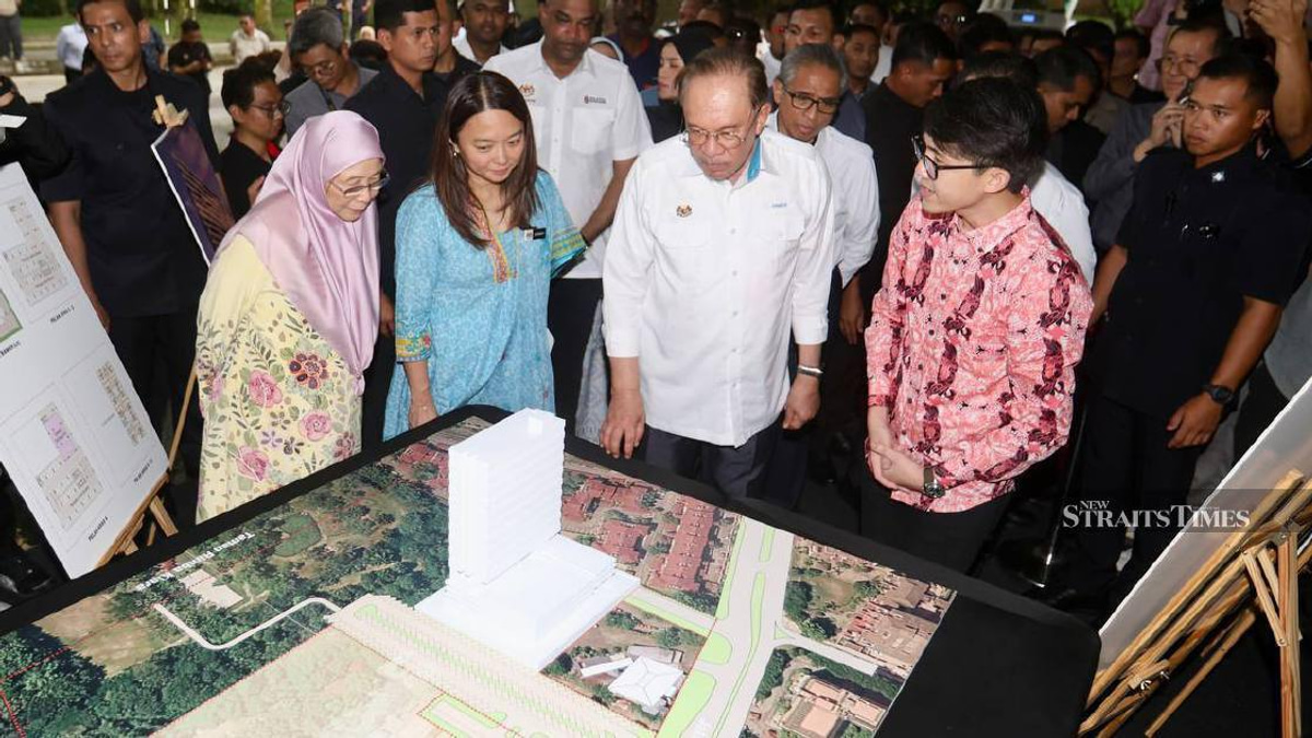 Urban poor have not been overlooked, says Anwar citing Bukit Kiara project