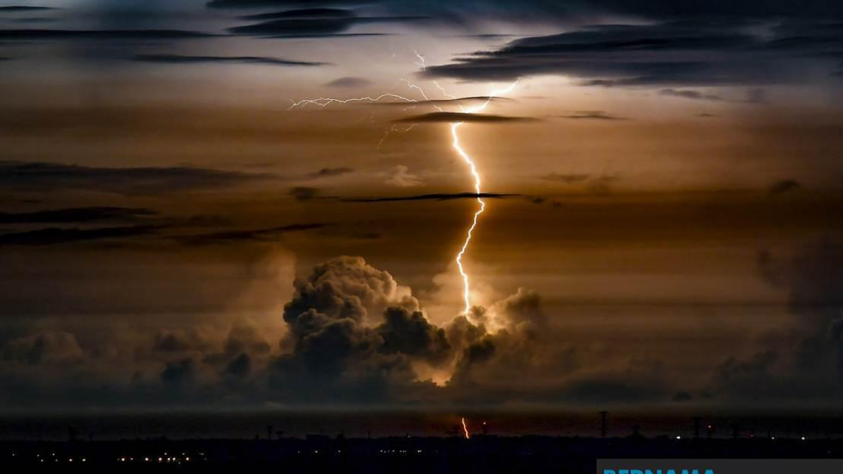 Severe Weather Alert Issued for Four States as Thunderstorms Lash Northern and Eastern Malaysia
