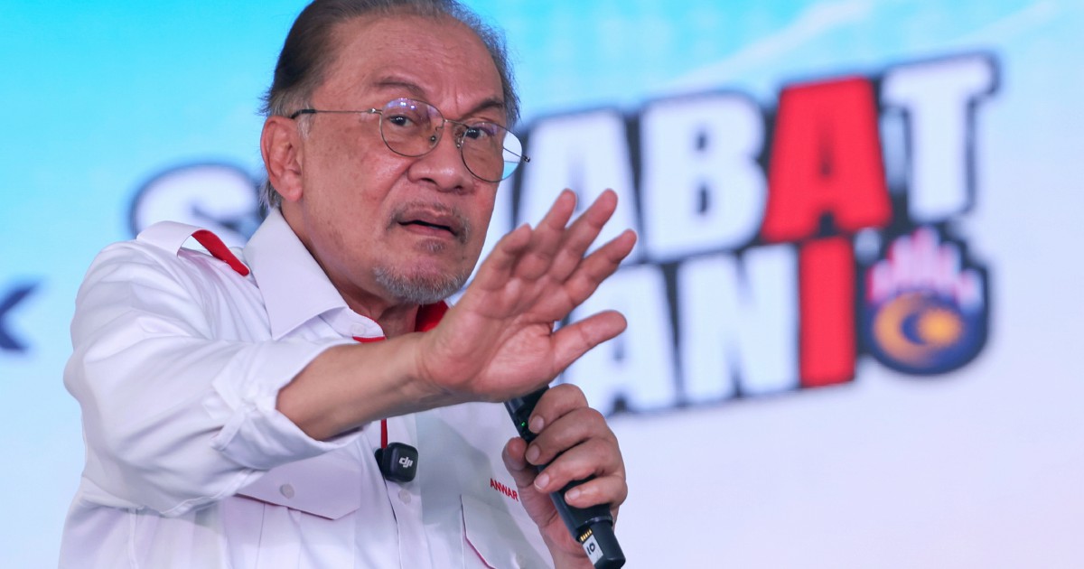 Anwar's final push: Johoreans urged to back capable leadership in decisive state election