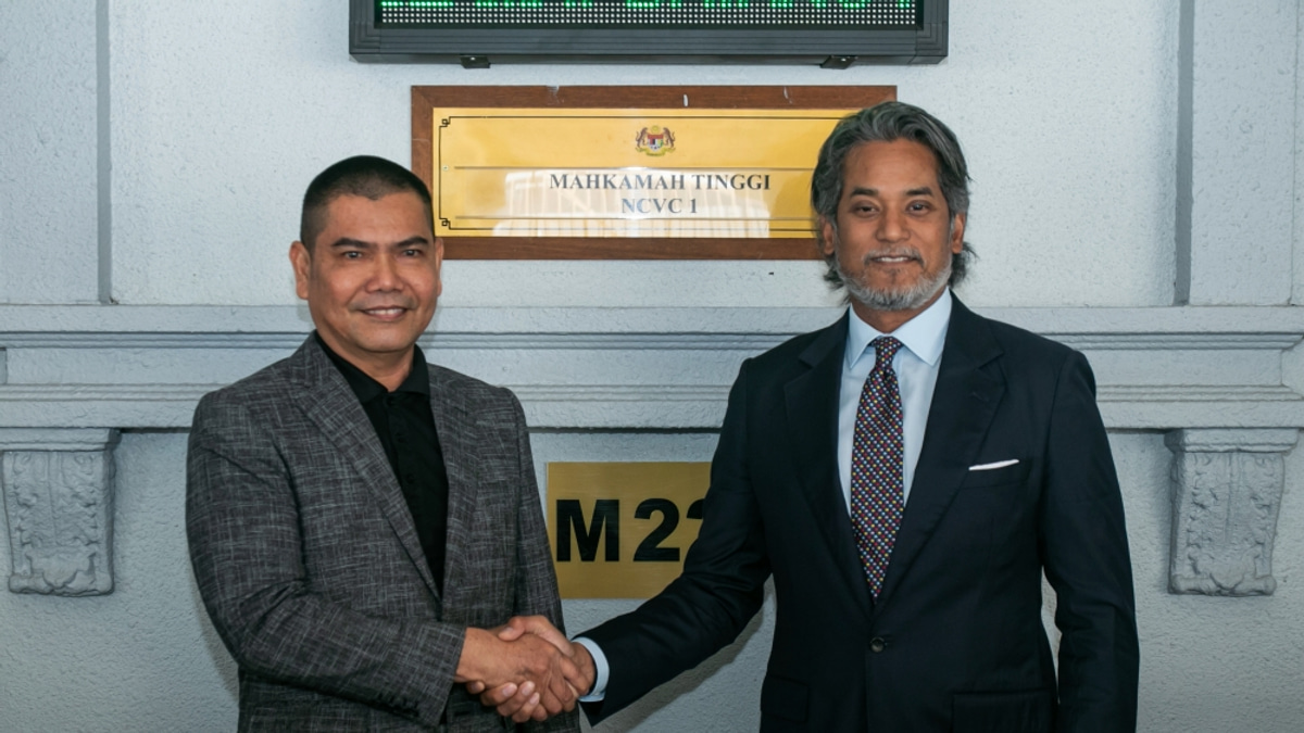Jamal Yunos Retracts Corruption Claims Against Khairy in Court Settlement