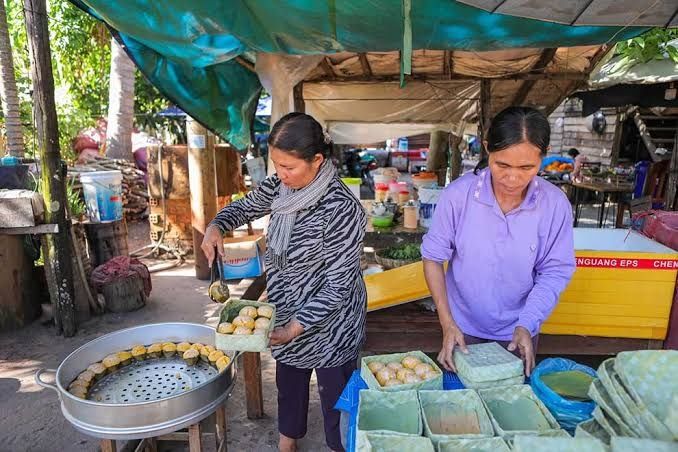 Cambodia Prioritizes Girls' Education as Women Drive Economic Growth