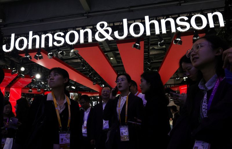 Johnson & Johnson gains FDA approval for Ottava robotic surgery system, challenging Intuitive Surgical's dominance