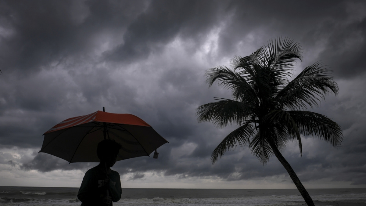Severe Weather Alert: Six States Face Thunderstorms and Heavy Rain Today
