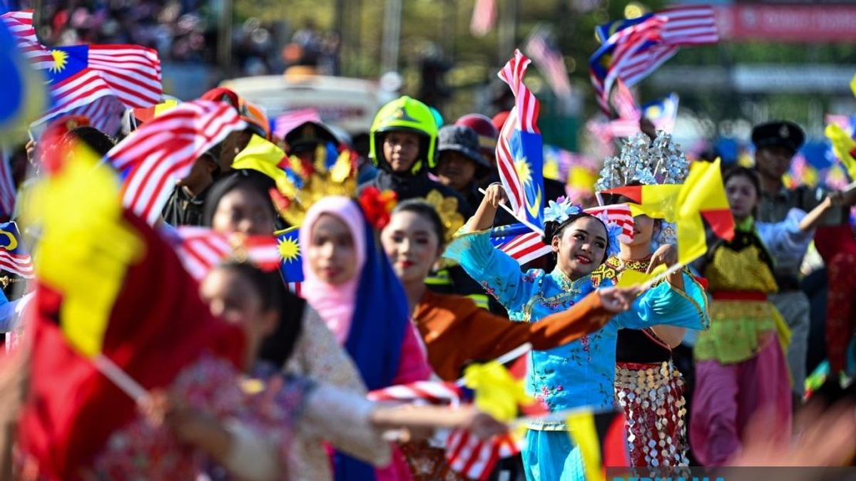 Over 30,000 Celebrate Negeri Sembilan National Day with Patriotic Fervour