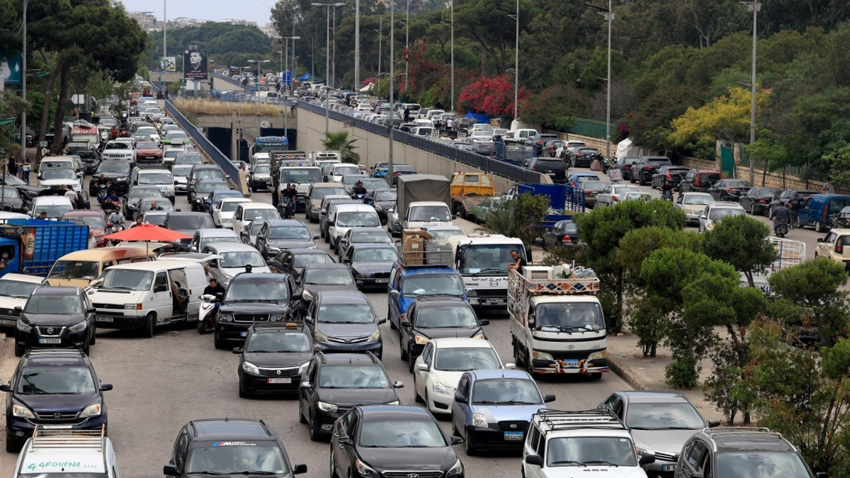Thousands Flee Beirut Suburbs After Israeli Strike Warnings