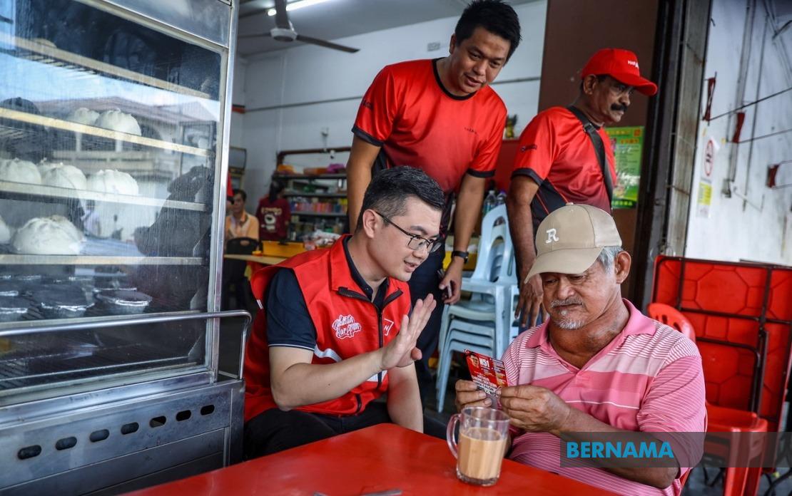Chiong Banks on Development Record to Retain Bukit Batu in Johor Vote