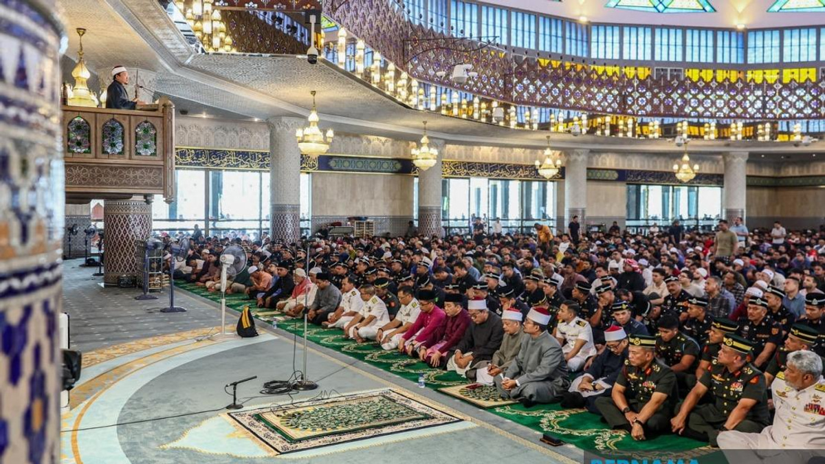 Integrity of People and Leaders Vital to Nation's Defence, Says Grand Imam