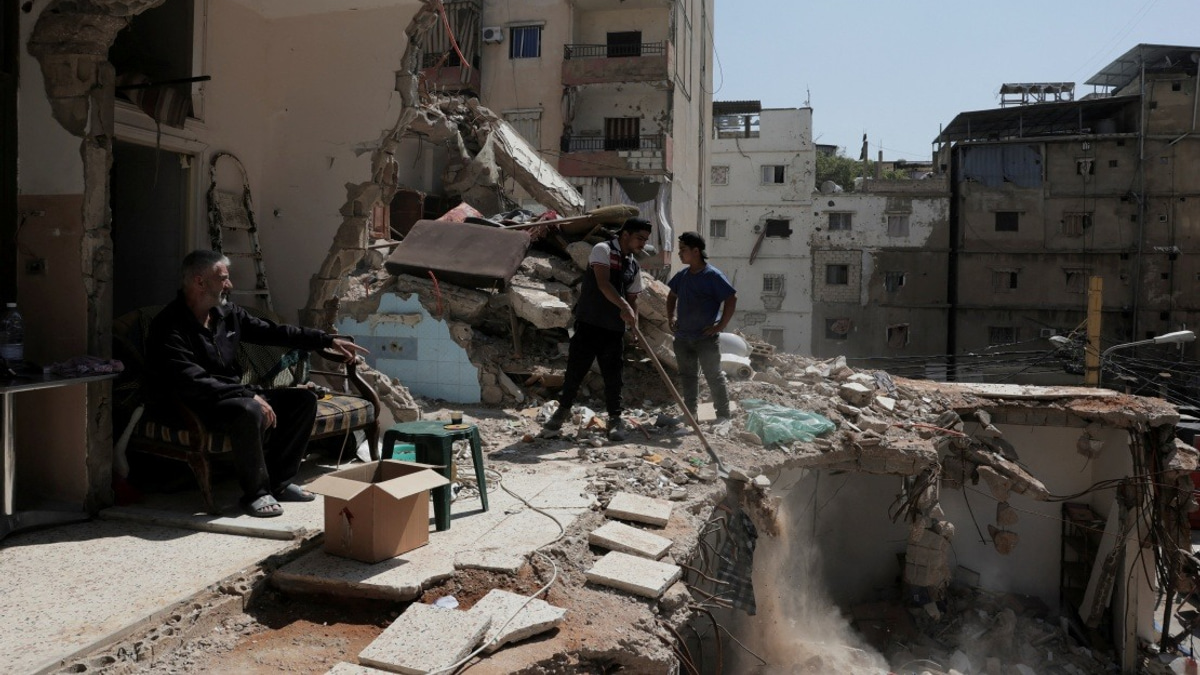 Eight Dead, 13 Hurt in Israeli Strikes on Beirut and Southern Lebanon
