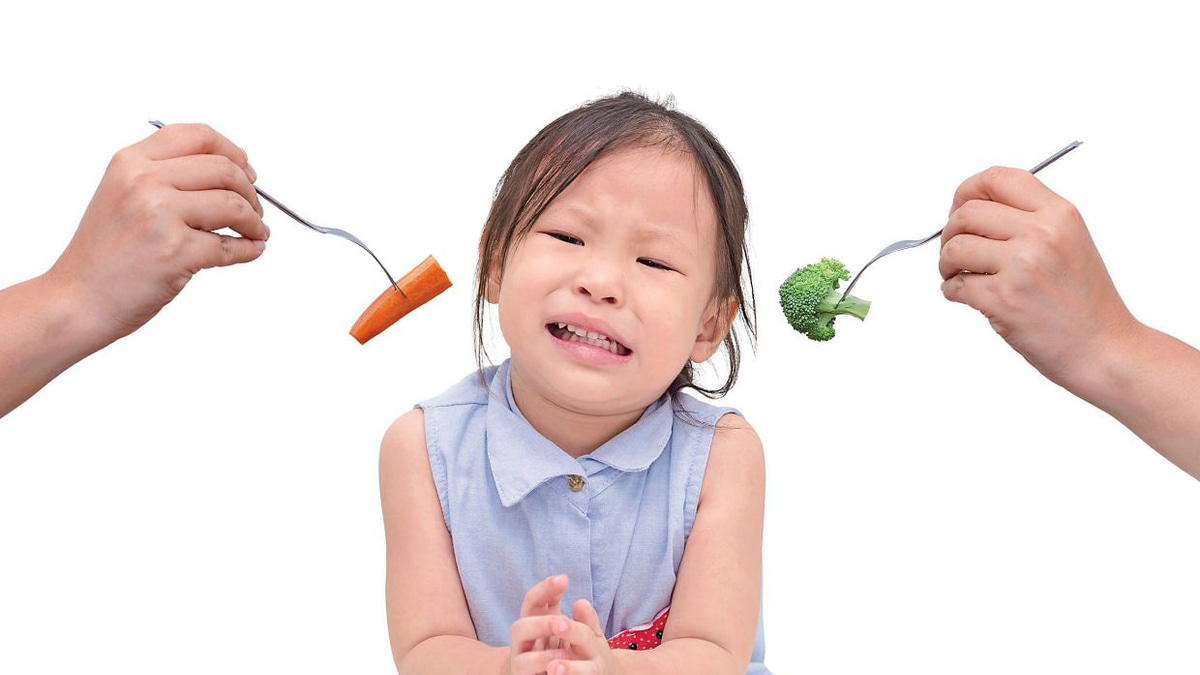 When Fussy Eating Becomes a Real Concern: A Paediatrician's Guide for Parents
