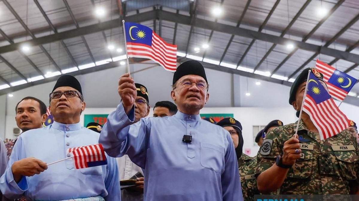 Don't Win Through Slander, Anwar Tells Election Rivals