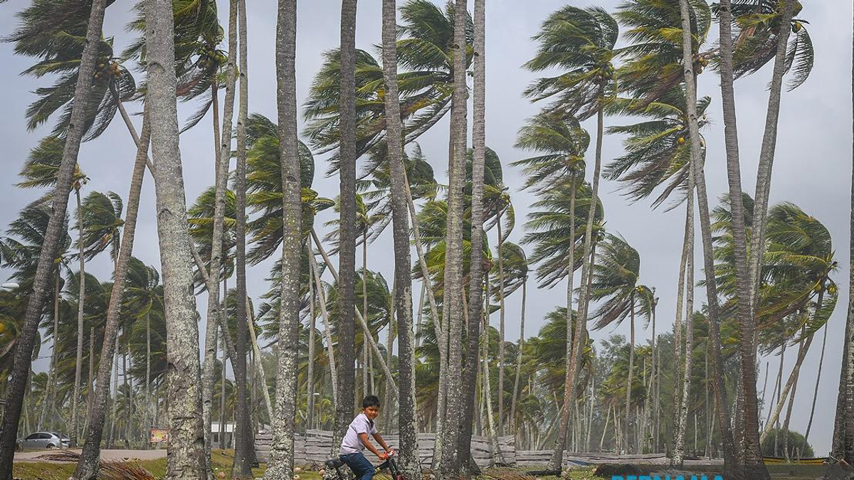 Thunderstorm Warning Issued For Five States, Labuan Until 1 Am