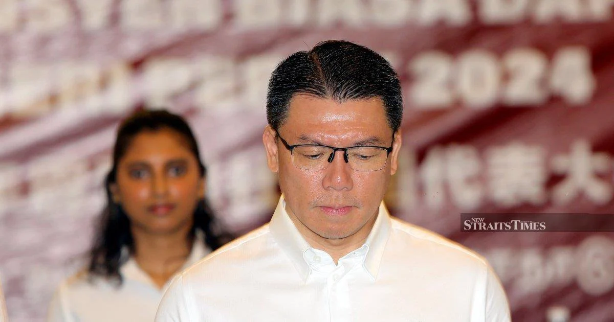Nga Kor Ming Deflects Resignation Pledge Questions, Reiterates Focus on Public Service