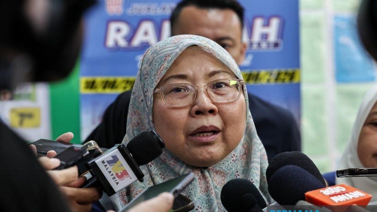 Malaysia's Trade Ministry Bolsters Essential Goods Supply Ahead of Johor State Elections