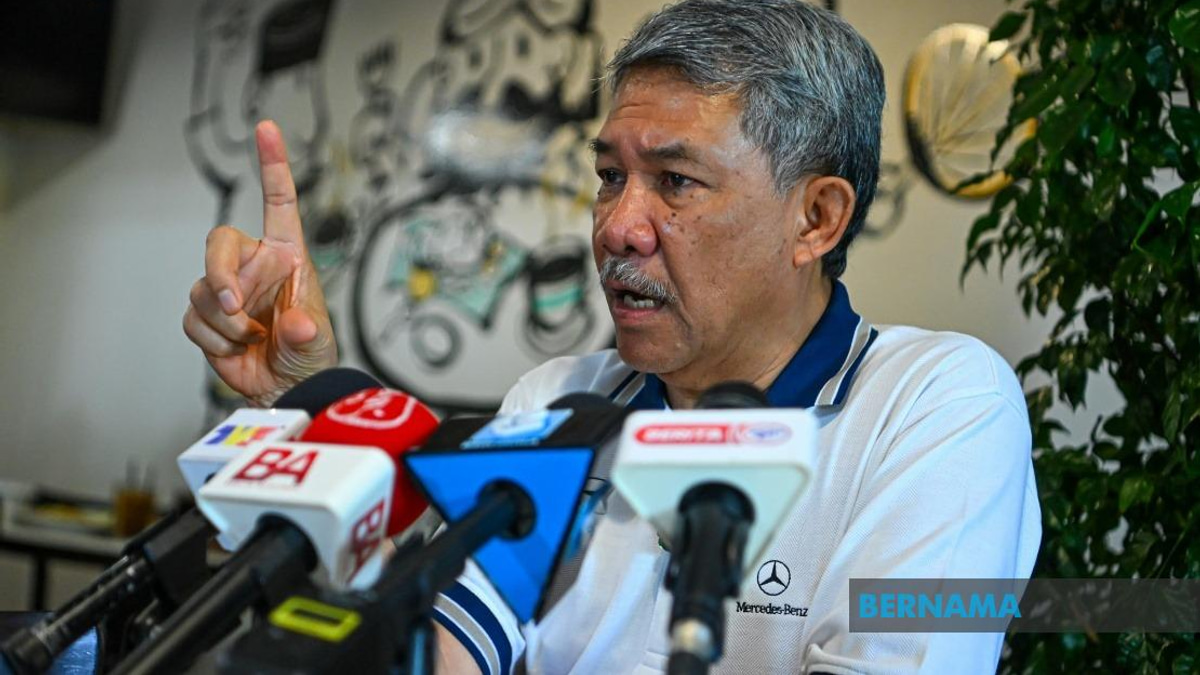Malaysia's BRICS Membership Will Bolster Economic Clout, Says Mohamad