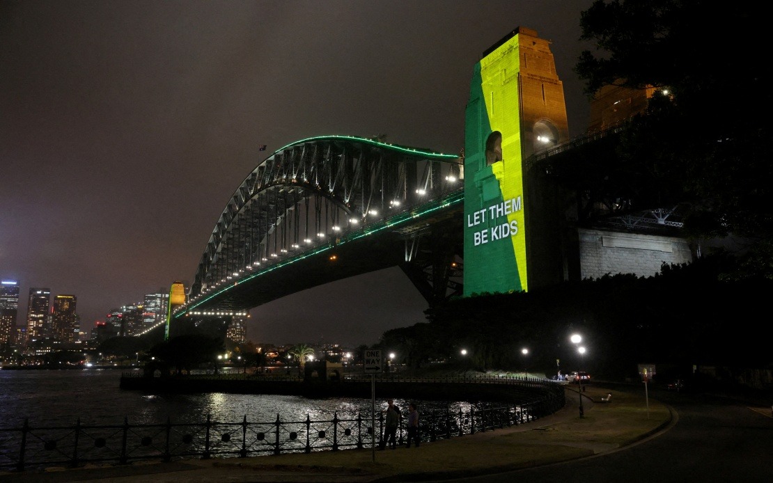 Australia's Under-16 Social Media Ban Proves Largely Ineffective in Early Assessment