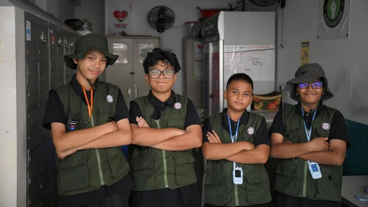 Young Guardians of Lengkok Bahru: How Four Singapore Schoolboys Became Neighbourhood Protectors