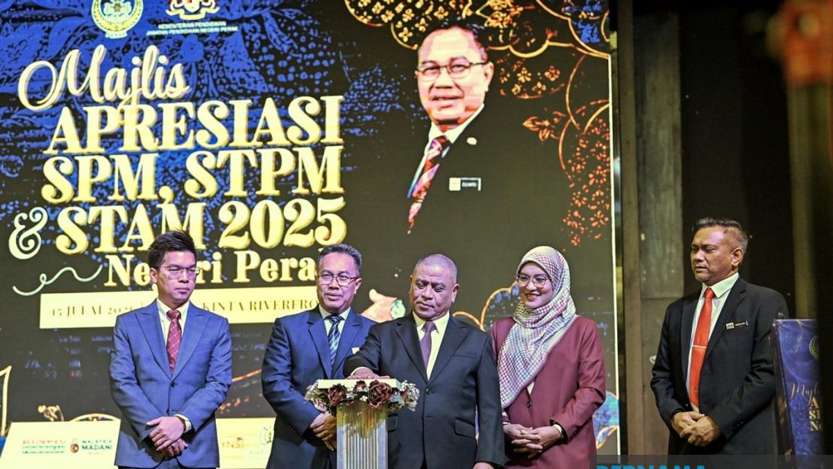 Perak's Educational Scholarship Scheme Eases Family Finances and Drives Academic Achievement