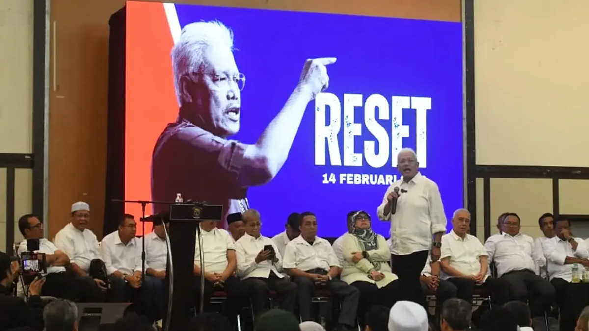200,000 Bersatu members have switched to Hamzah's faction, claims former Melaka chief minister