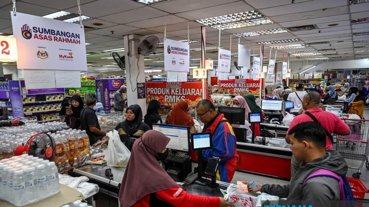 Government Exploring Higher Payouts for STR and SARA Schemes, Says PM Anwar