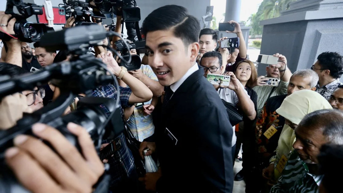 Syed Saddiq's Court Victory Remains Uncertain as Federal Court Postpones Ruling