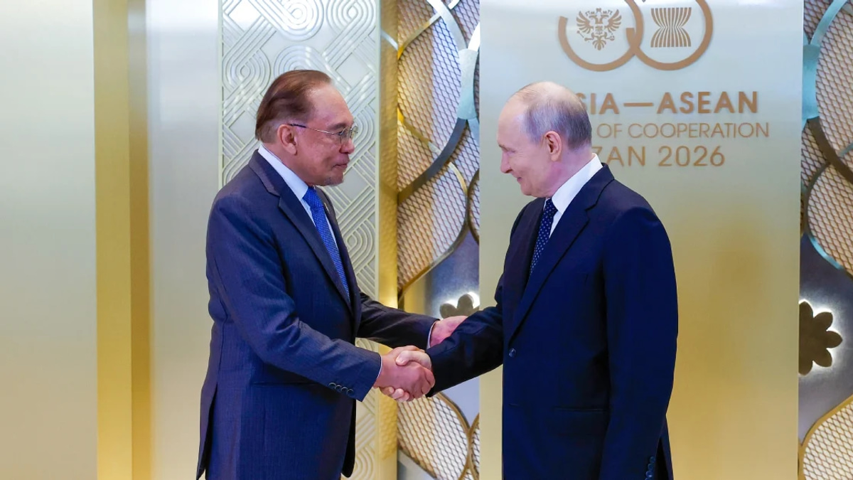 Putin Pledges Sustained Energy Cooperation with Malaysia as Anwar Shores Up Supply Security