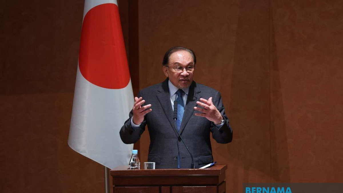 AI Must Serve Humanity, Not Replace It, Says PM Anwar at Tokyo Lecture