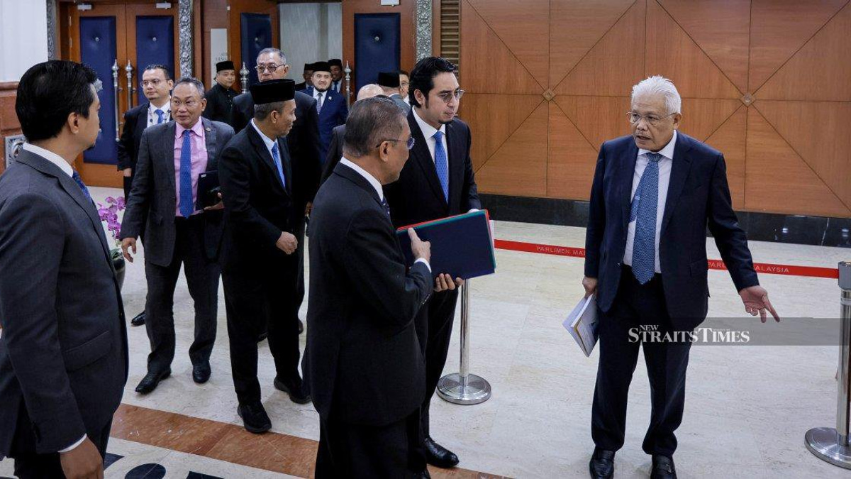 When Parliamentary Protest Becomes Performance: The Walkout Dilemma in Malaysian Politics
