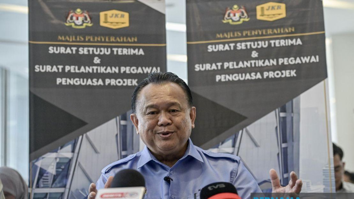 JKR Projects Must Balance Speed With Quality and Cost, Says Works Minister